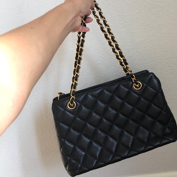 Chanel Caviar quilted tote - Picture 3 of 4